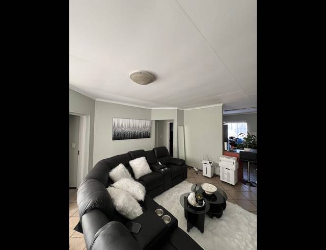 2 BEDROOM APARTMENT FOR SALE IN TERENURE